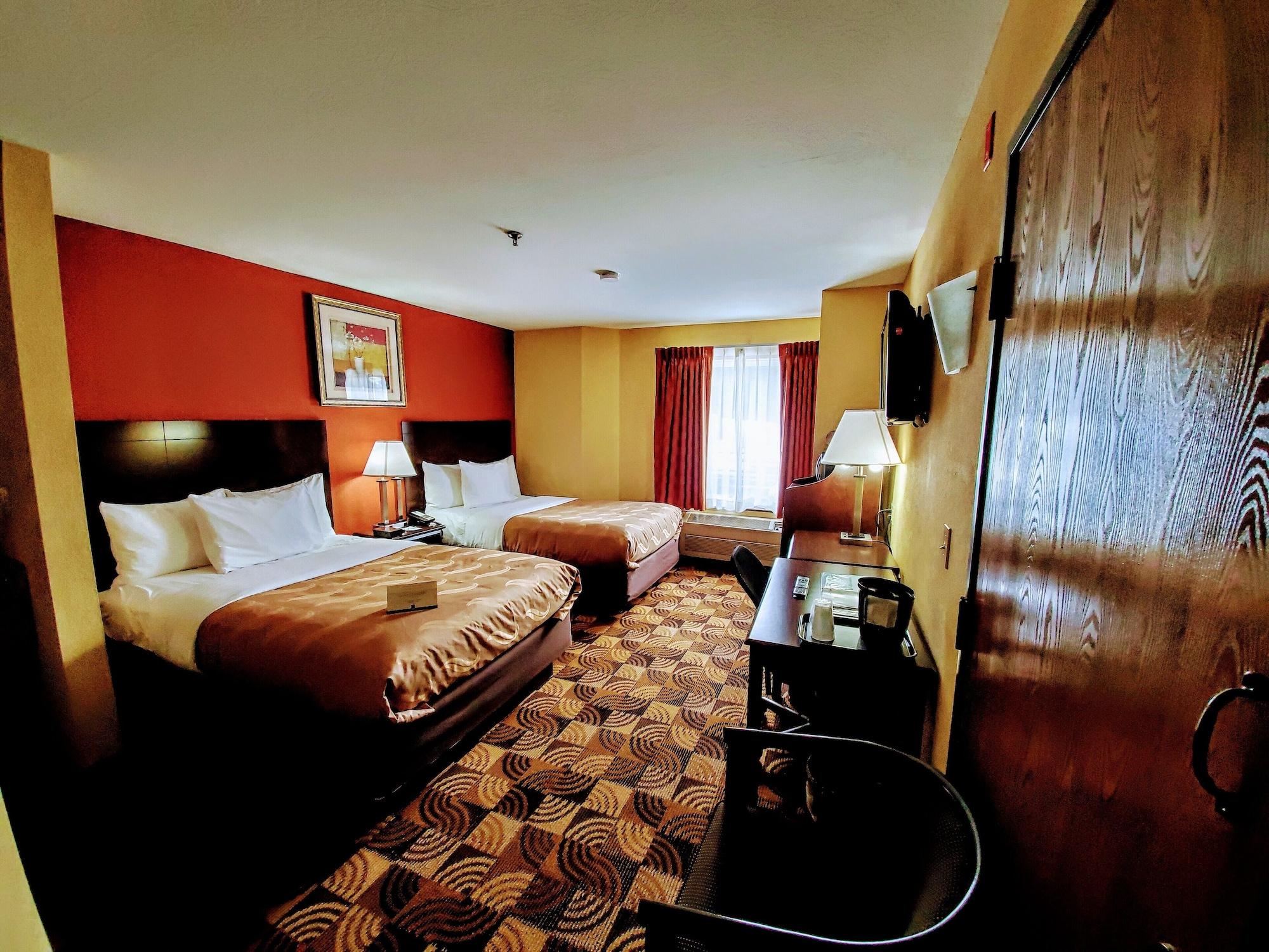 Quality Inn Brunswick Cleveland South Ngoại thất bức ảnh