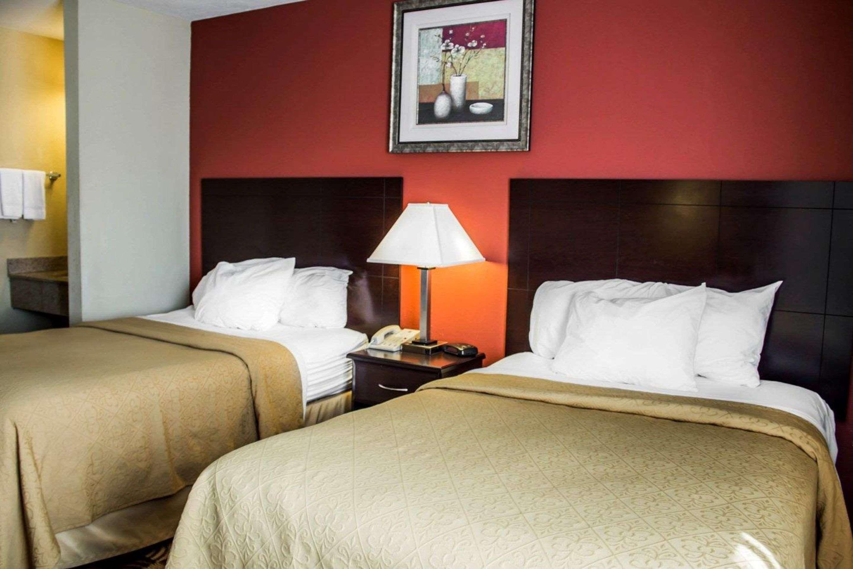 Quality Inn Brunswick Cleveland South Ngoại thất bức ảnh