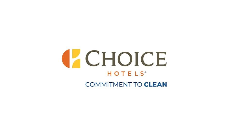 Quality Inn Brunswick Cleveland South Ngoại thất bức ảnh