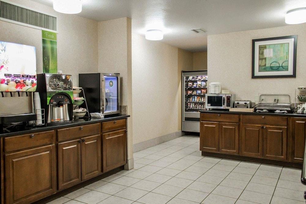 Quality Inn Brunswick Cleveland South Ngoại thất bức ảnh
