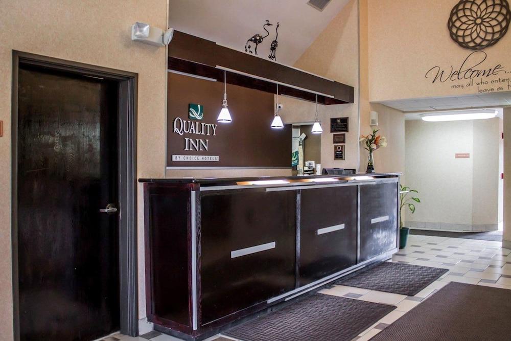 Quality Inn Brunswick Cleveland South Ngoại thất bức ảnh