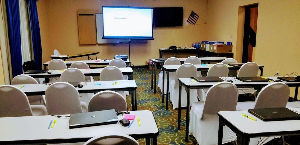 Quality Inn Brunswick Cleveland South Ngoại thất bức ảnh