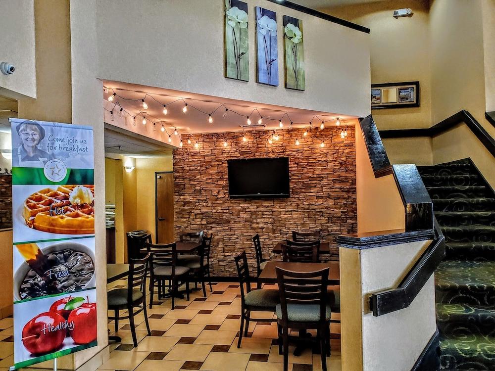 Quality Inn Brunswick Cleveland South Ngoại thất bức ảnh